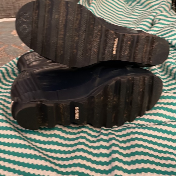 Navy Blue Sorel Rain Boots - Picture 4 of 5